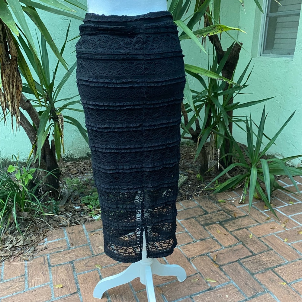Black Lace Pencil Skirt